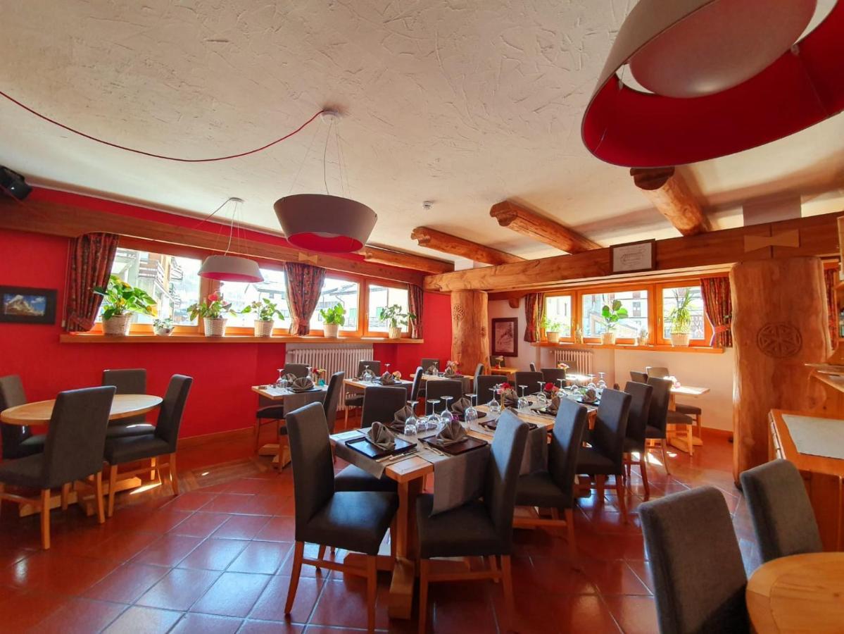 Hotel Lyskamm Breuil-Cervinia Exterior photo